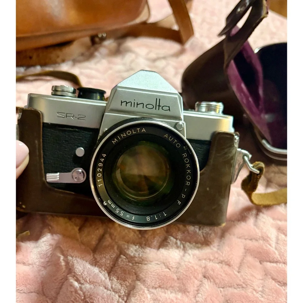 Vintage Minolta SR-2 35mm SLR Film Camera with 55mm f/1.8 Lens & Cases